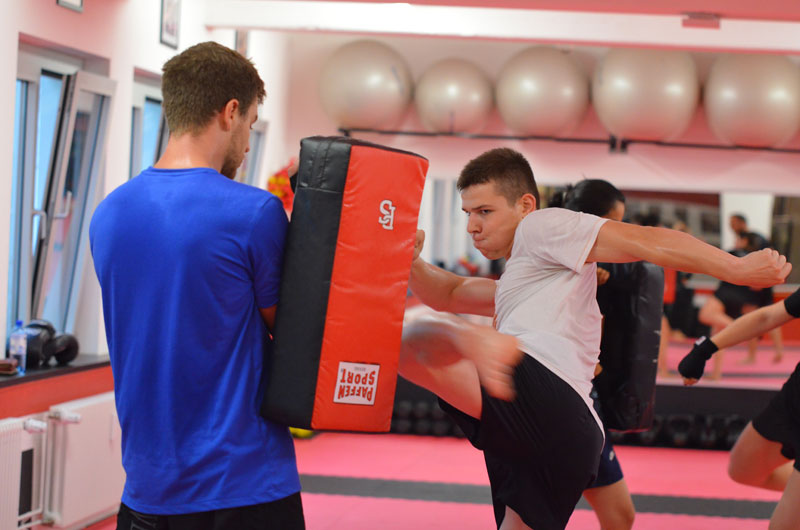 Sparta-Gym-Freiburg-K1-Kickboxen-Anfaenger-Training2