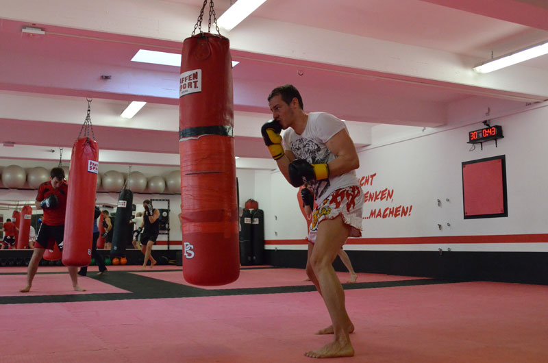 Sparta-Gym-Freiburg-K1-Kickboxen-Fortgeschritten-Training9